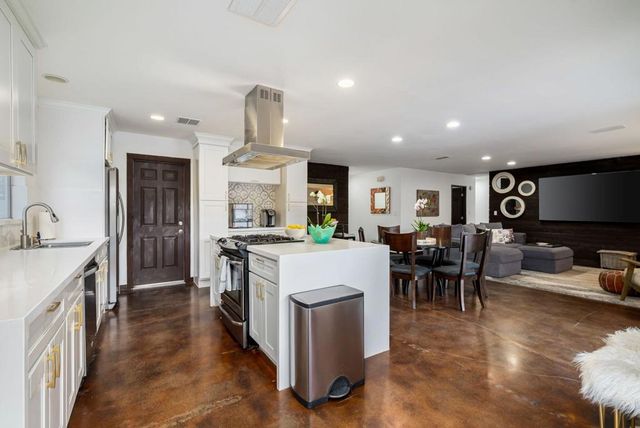 46500 Cameo Palms Drive, La Quinta, CA 92253