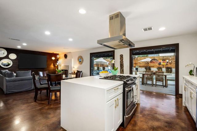 46500 Cameo Palms Drive, La Quinta, CA 92253