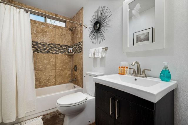 46500 Cameo Palms Drive, La Quinta, CA 92253