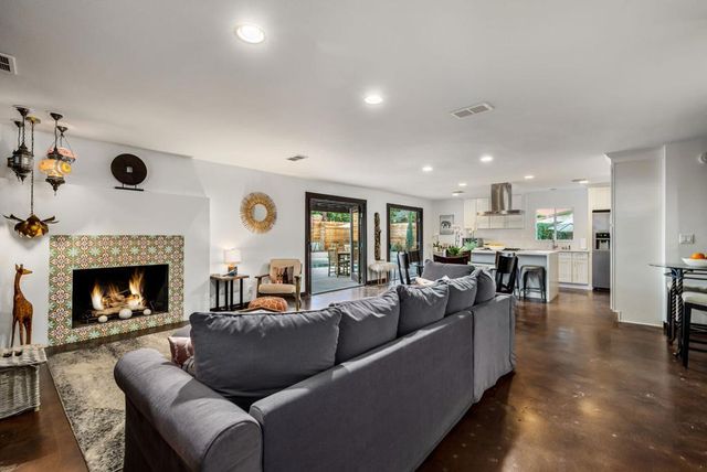 46500 Cameo Palms Drive, La Quinta, CA 92253