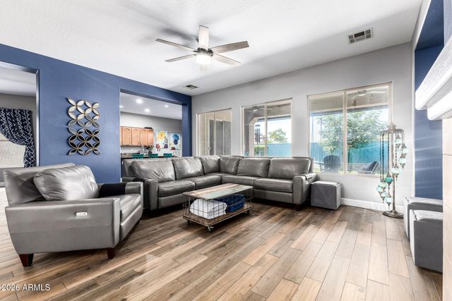 3250 S NASH Way, Chandler, AZ 85286