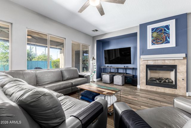 3250 S NASH Way, Chandler, AZ 85286