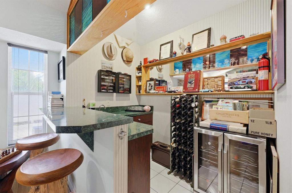 Image 21 of property listing at 1711 BAYSHORE DRIVE, Englewood, FL 34223