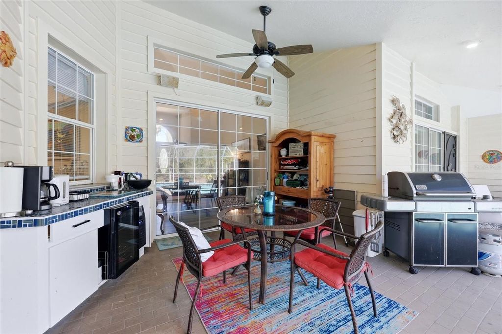 Image 28 of property listing at 1711 BAYSHORE DRIVE, Englewood, FL 34223