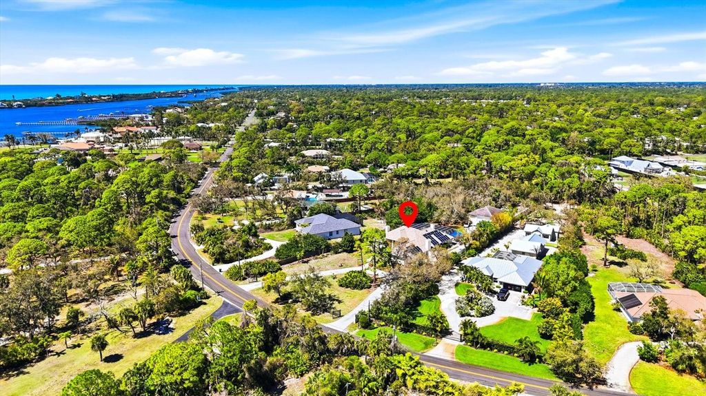 Image 42 of property listing at 1711 BAYSHORE DRIVE, Englewood, FL 34223