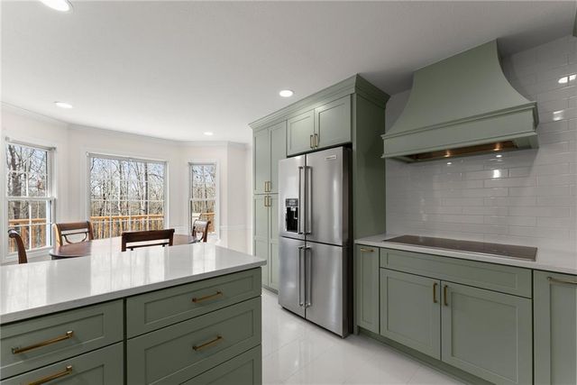 5805 Shadow Oaks Drive, Murrayville, GA 30564