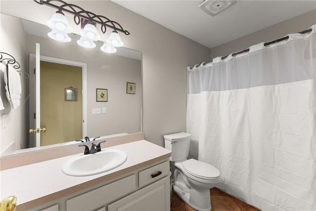 5805 Shadow Oaks Drive, Murrayville, GA 30564