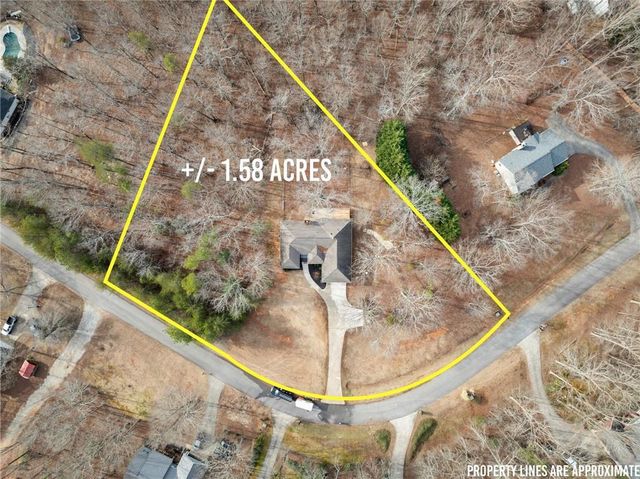 5805 Shadow Oaks Drive, Murrayville, GA 30564