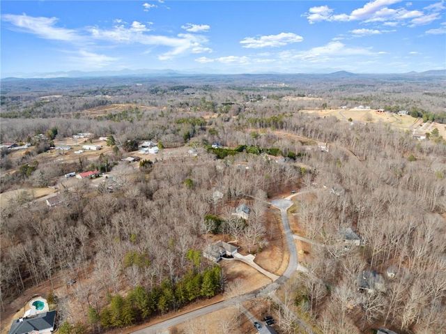 5805 Shadow Oaks Drive, Murrayville, GA 30564