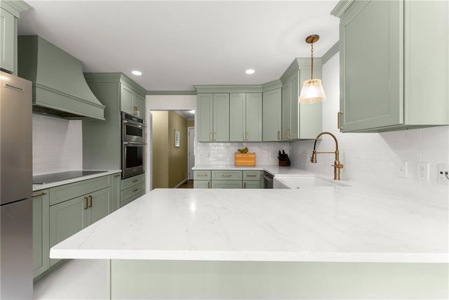 5805 Shadow Oaks Drive, Murrayville, GA 30564