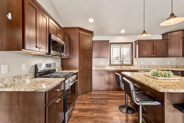 1961 W Kohl DRIVE, Appleton, WI 54913