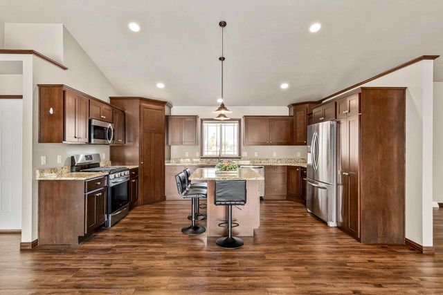 1961 W Kohl DRIVE, Appleton, WI 54913