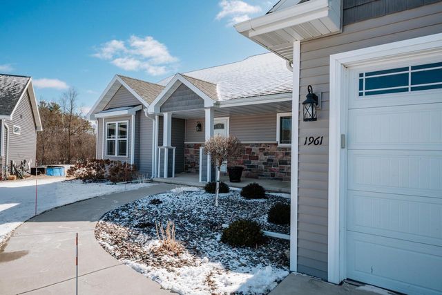 1961 W Kohl DRIVE, Appleton, WI 54913