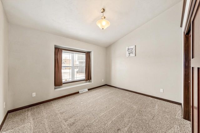 1961 W Kohl DRIVE, Appleton, WI 54913