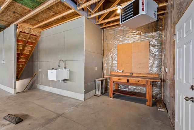 1961 W Kohl DRIVE, Appleton, WI 54913