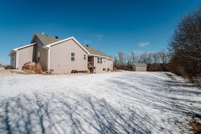 1961 W Kohl DRIVE, Appleton, WI 54913