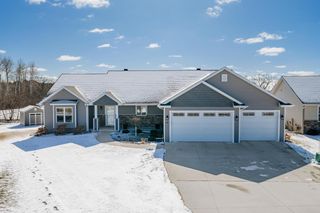 1961 W Kohl DRIVE, Appleton, WI 54913