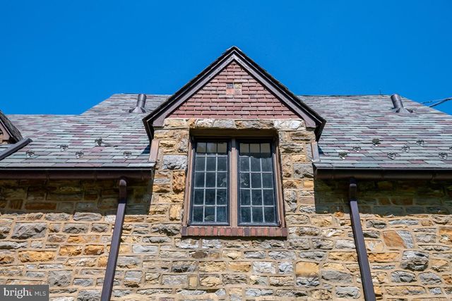 1804 BERNVILLE RD, Reading, PA 19601