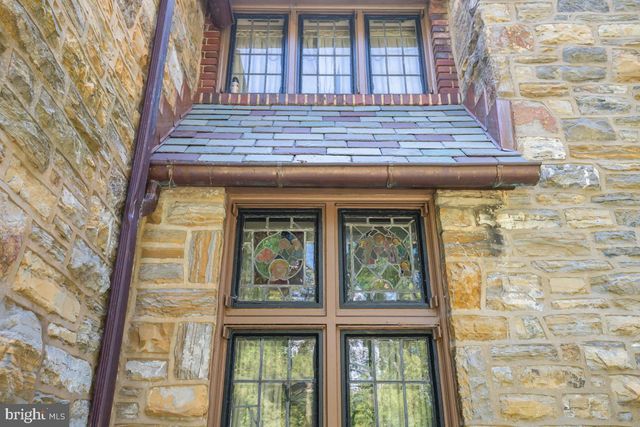 1804 BERNVILLE RD, Reading, PA 19601
