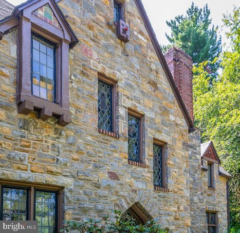 1804 BERNVILLE RD, Reading, PA 19601