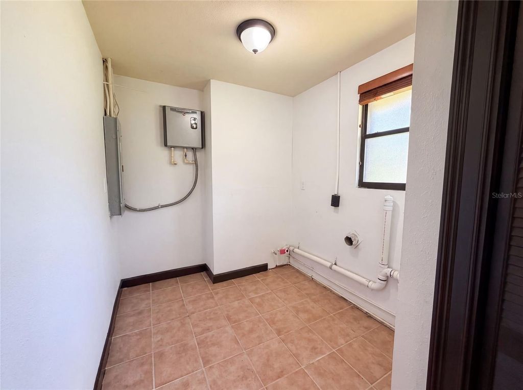 Image 15 of property listing at 1515 S WEST SHORE BOULEVARD, Tampa, FL 33629