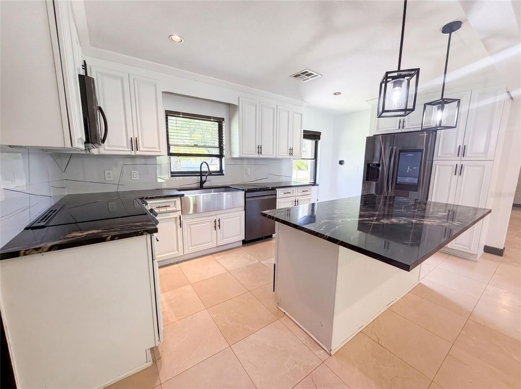 Image 18 of property listing at 1515 S WEST SHORE BOULEVARD, Tampa, FL 33629