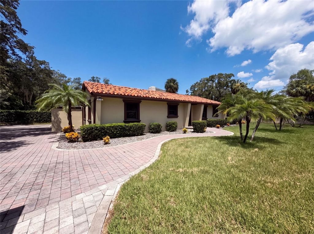 Image 21 of property listing at 1515 S WEST SHORE BOULEVARD, Tampa, FL 33629