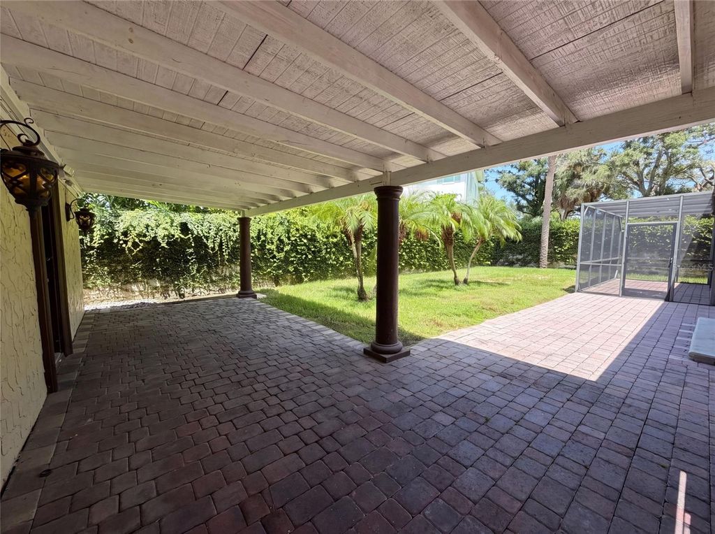 Image 24 of property listing at 1515 S WEST SHORE BOULEVARD, Tampa, FL 33629