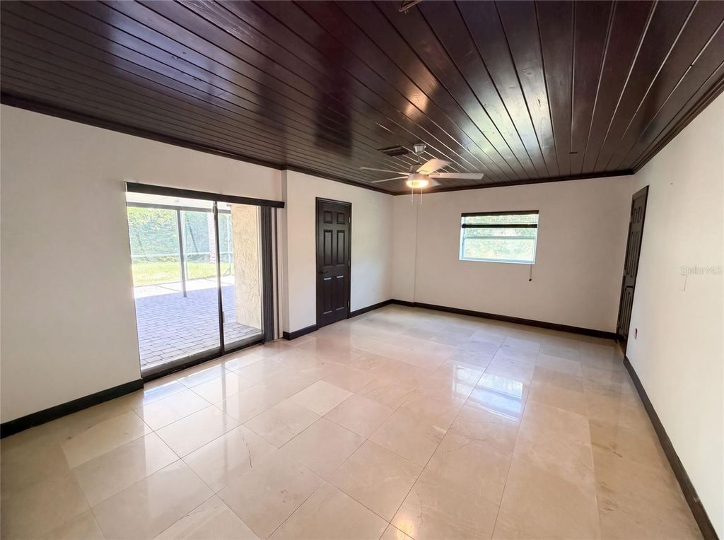 Image 8 of property listing at 1515 S WEST SHORE BOULEVARD, Tampa, FL 33629