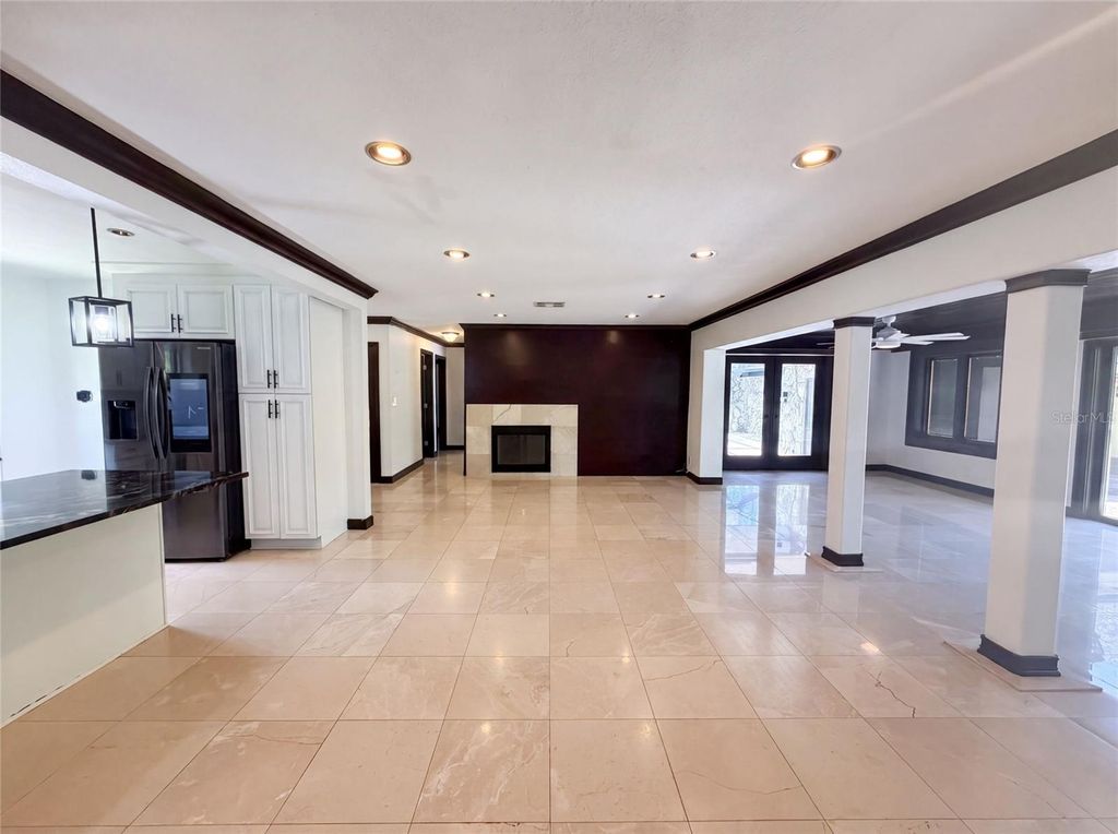 Image 9 of property listing at 1515 S WEST SHORE BOULEVARD, Tampa, FL 33629