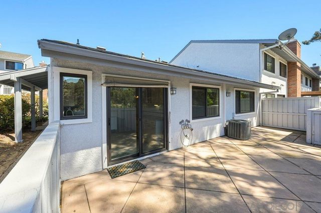 8048 Caminito Gianna, La Jolla, CA 92037