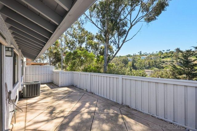 8048 Caminito Gianna, La Jolla, CA 92037