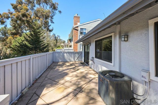 8048 Caminito Gianna, La Jolla, CA 92037
