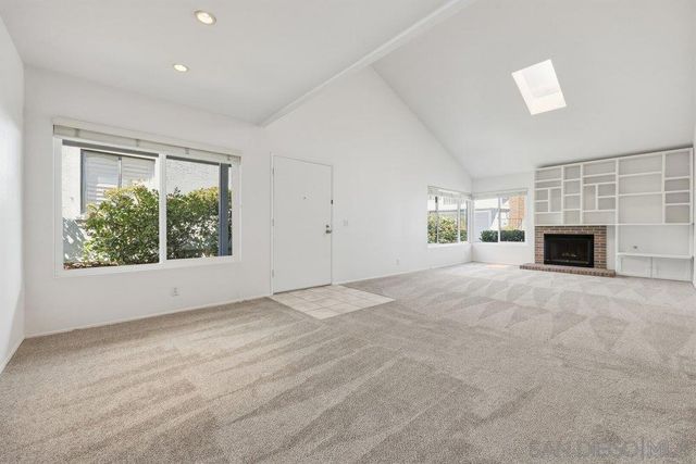 8048 Caminito Gianna, La Jolla, CA 92037