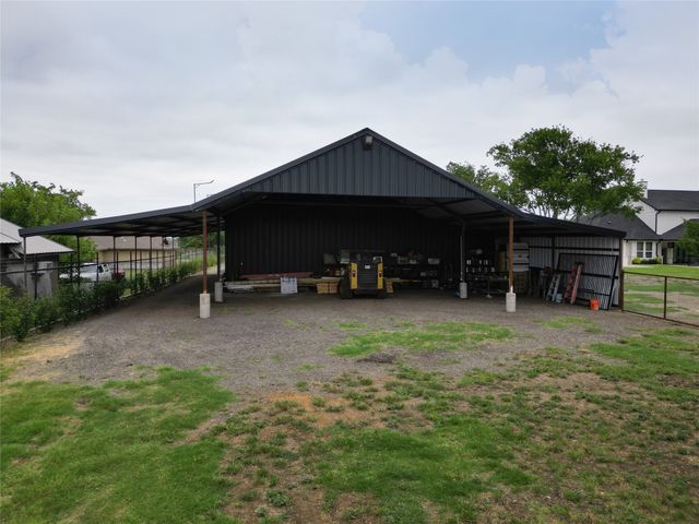 200 Corral Road, Godley, TX 76044