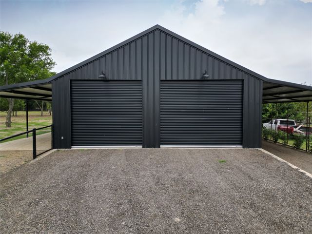 200 Corral Road, Godley, TX 76044