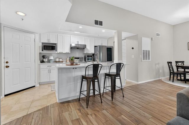 417 SUMMIT RIDGE PLACE 213, Longwood, FL 32779