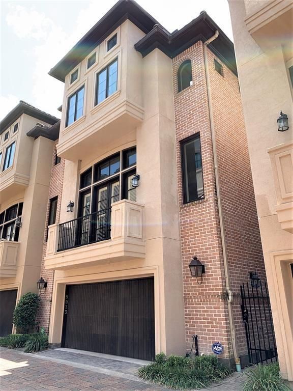 5033 La Branch Street, Houston, TX 77004