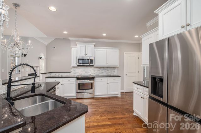 4012 Saint Andrews Court, Cramerton, NC 28032