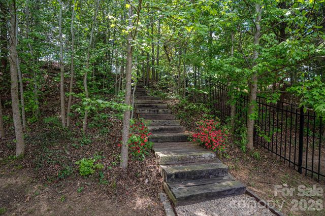 4012 Saint Andrews Court, Cramerton, NC 28032