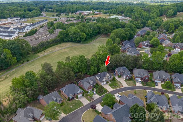 4012 Saint Andrews Court, Cramerton, NC 28032