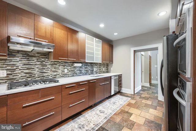 117 W HAMBURG ST, Baltimore, MD 21230