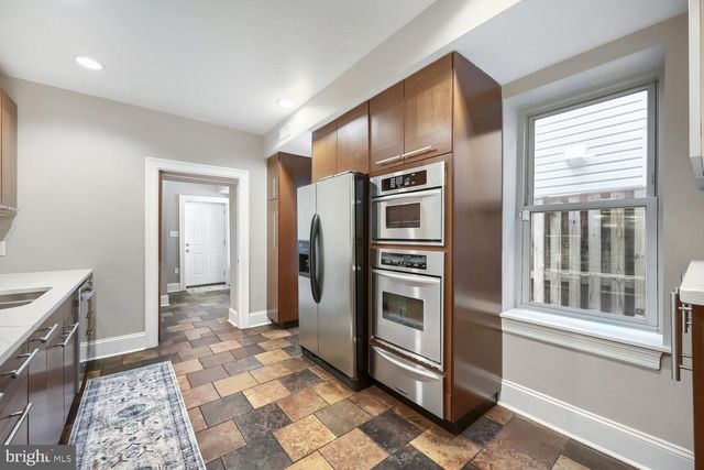 117 W HAMBURG ST, Baltimore, MD 21230