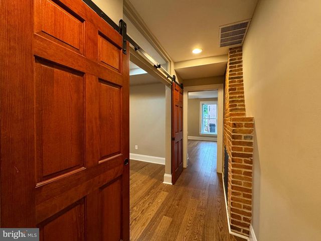 117 W HAMBURG ST, Baltimore, MD 21230