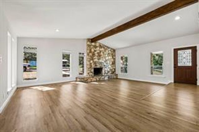 808 Dale DR, San Marcos, TX 78666