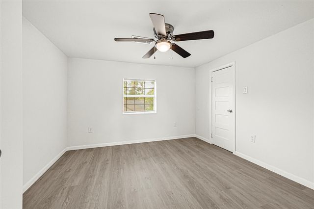 715 N 1st Street, Baytown, TX 77520