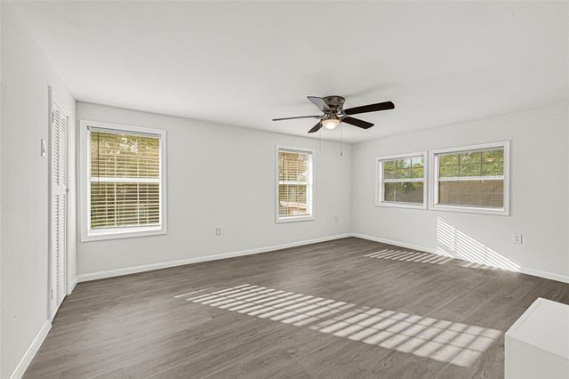 715 N 1st Street, Baytown, TX 77520