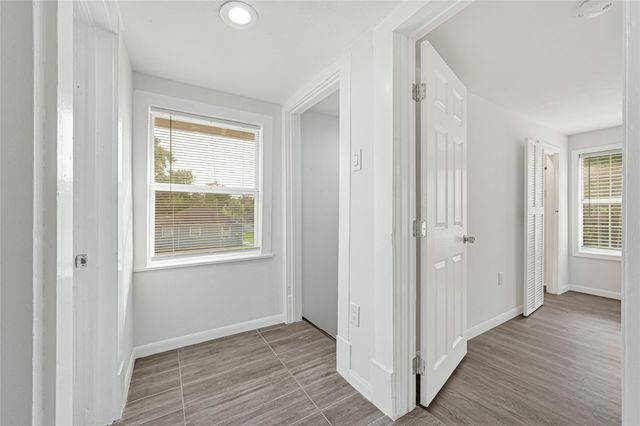 715 N 1st Street, Baytown, TX 77520