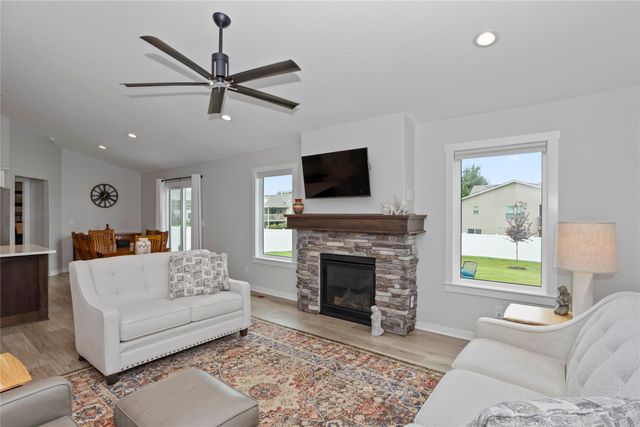 1116 NW Benjamin Drive, Ankeny, IA 50023