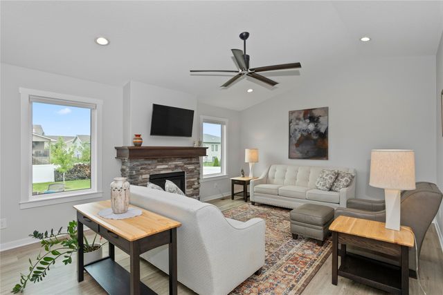 1116 NW Benjamin Drive, Ankeny, IA 50023